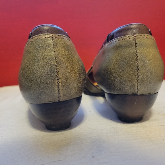 Cute John Fluevog shoes - size 7 - Picture 4 of 6